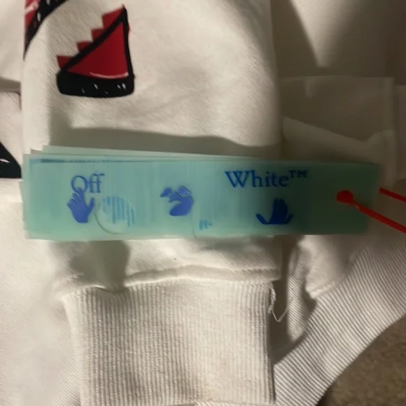 Got this 2years ago or so and wore it like 3 times still has ever tag on it. - Picture 4 of 5